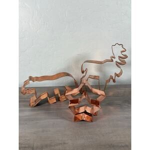 Lot of 4 Large Vintage Cookie Cutters Bear Moose and Medium Stars‎